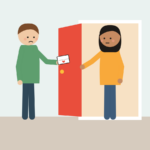 Illustration zu sich entschuldigen: Eine Person reicht an der geöffneten Wohnungstür einen Zettel mit Herz, die andere nimmt ihn entgegen